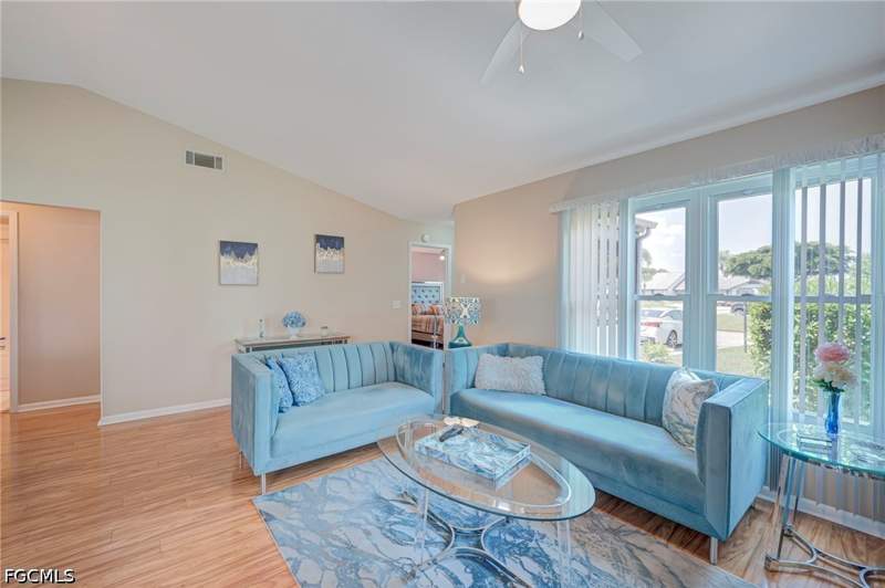 2 bedroom Attached at 10501 Arlingford Blvd, Beacon Square, Lehigh Acres — photo 3