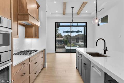 1528 Kingston Ct, Marco Island FL - photo 10 of 36