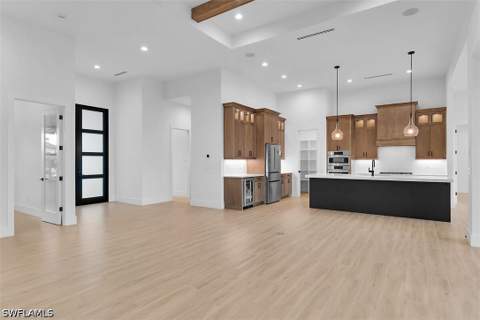 1528 Kingston Ct, Marco Island FL - photo 8 of 36