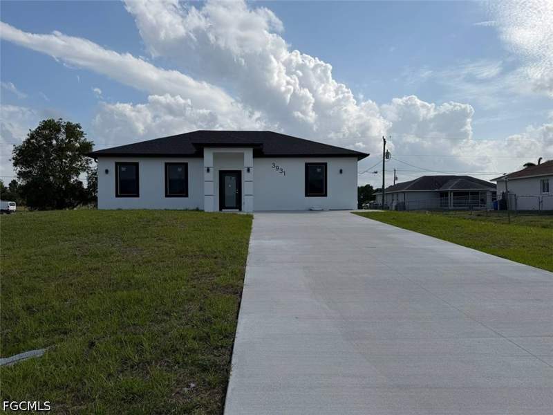 3 bedroom SingleFamilyResidence at 3931 Sunset Rd, Lehigh Acres, Lehigh Acres — photo 2