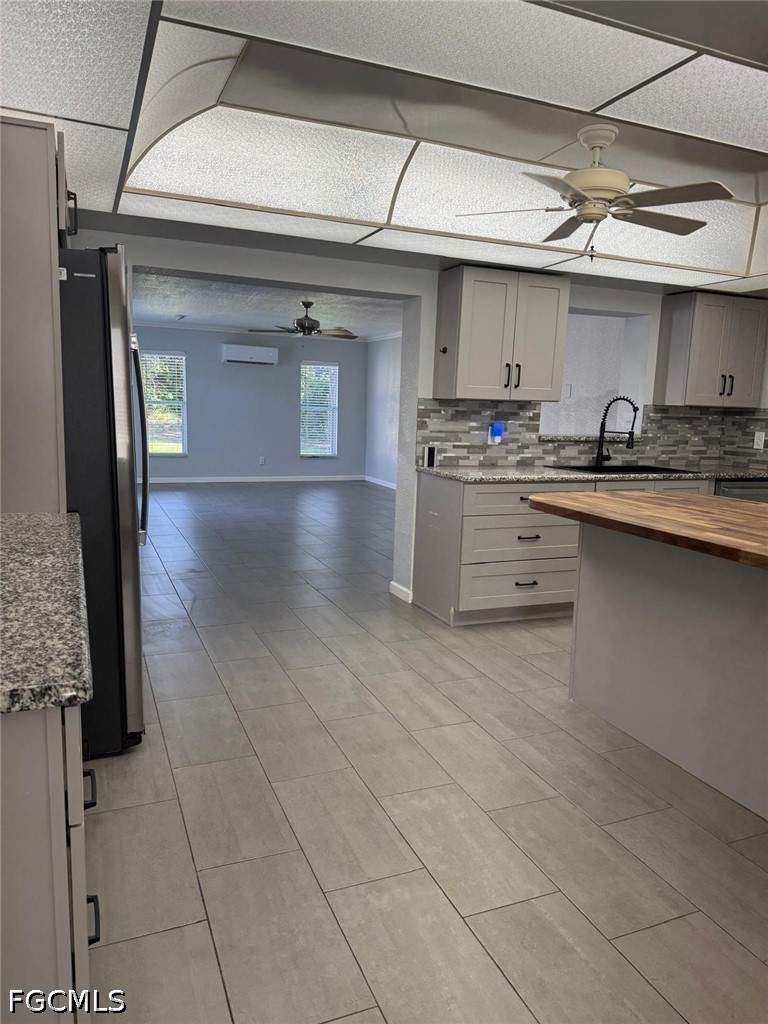 3 bedroom SingleFamilyResidence at 698 Muscogee Dr, Edgewaters Gardens, North Fort Myers — photo 4