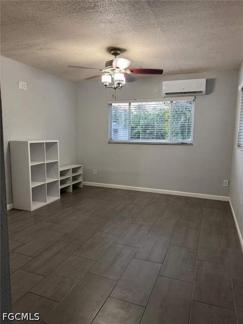 698 Muscogee Dr, North Fort Myers FL - photo 9 of 14