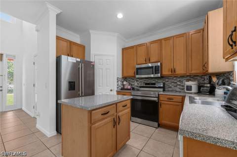 8192 New Jersey Blvd, Fort Myers FL - photo 15 of 47
