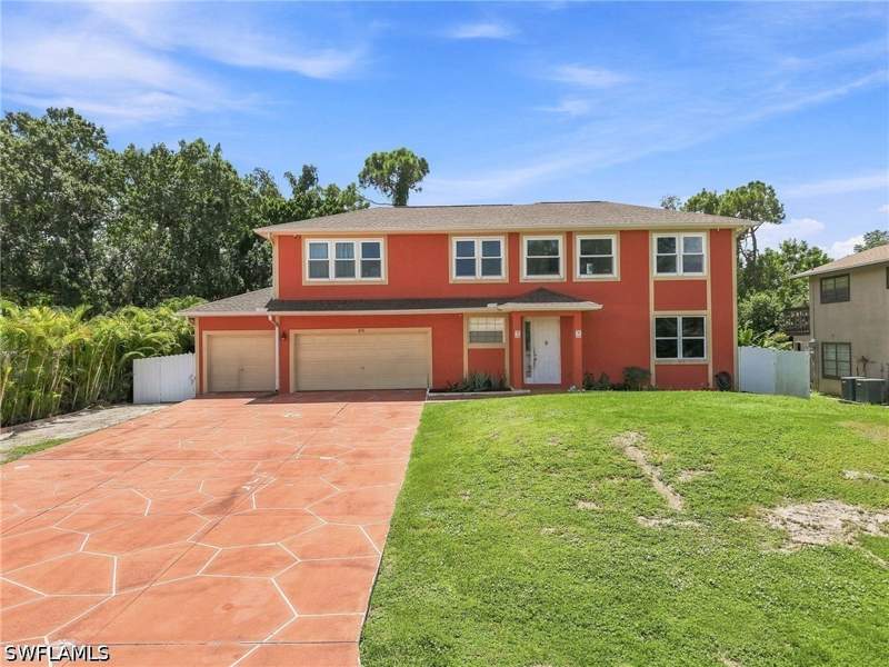 4 bedroom SingleFamilyResidence at 8192 New Jersey Blvd, San Carlos Park, Fort Myers — photo 2