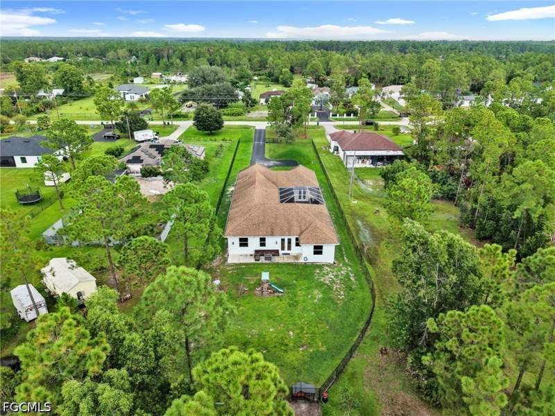 4 bedroom SingleFamilyResidence at 3720 43rd Ave NE, Golden Gate Estates, Naples — photo 4