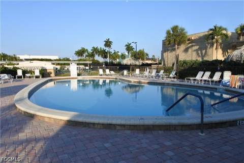 6220 Augusta Dr 312, Fort Myers FL - photo 21 of 31