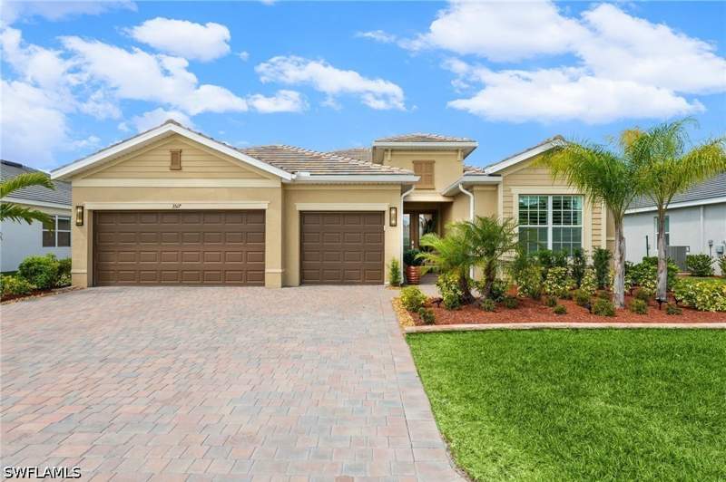 3 bedroom SingleFamilyResidence at 3517 Stormy Creek Ln, Country Club, Alva — photo 2