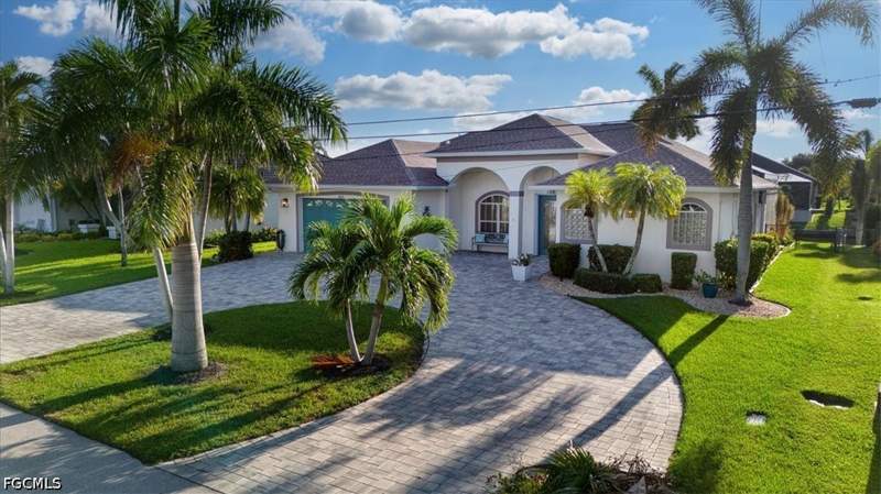 3 bedroom SingleFamilyResidence at 5221 SW 9th Pl, Cape Coral, Cape Coral — photo 3