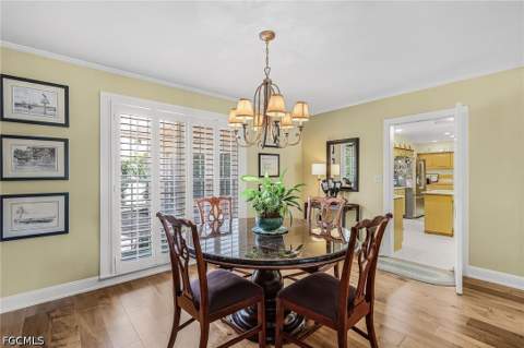 1207 Canterbury Dr, Fort Myers FL - photo 10 of 36