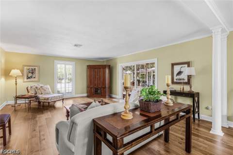 1207 Canterbury Dr, Fort Myers FL - photo 11 of 36