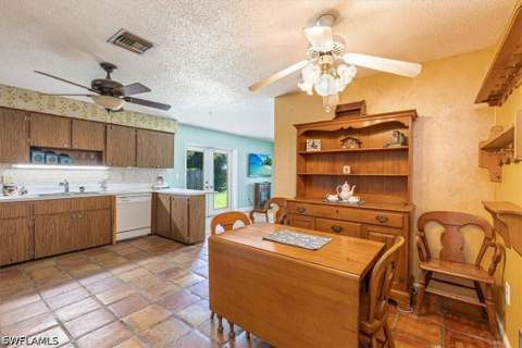 3423 Corana Way, Naples FL - photo 9 of 34