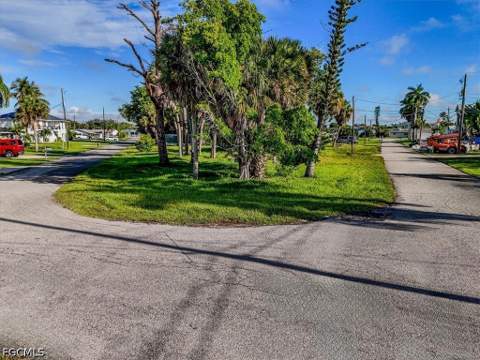 6106 Island Park Ct, Fort Myers FL - photo 21 of 28