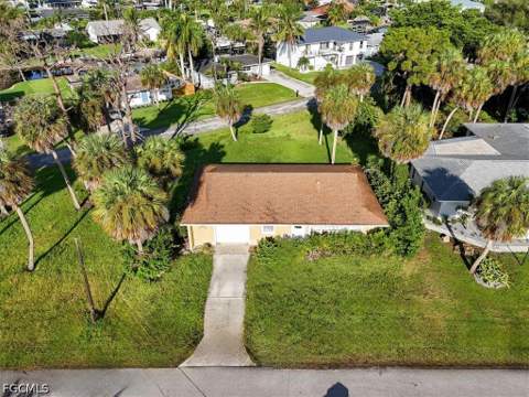 6106 Island Park Ct, Fort Myers FL - photo 24 of 28
