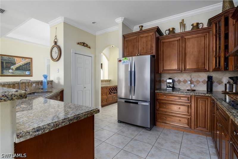3 bedroom SingleFamilyResidence at 4021 24th Ave SE, Golden Gate Estates, Naples — photo 5