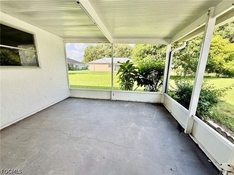 2 bedroom Attached at 48 Heath Aster Ln, Pinewood Condominium, Lehigh Acres — photo 5
