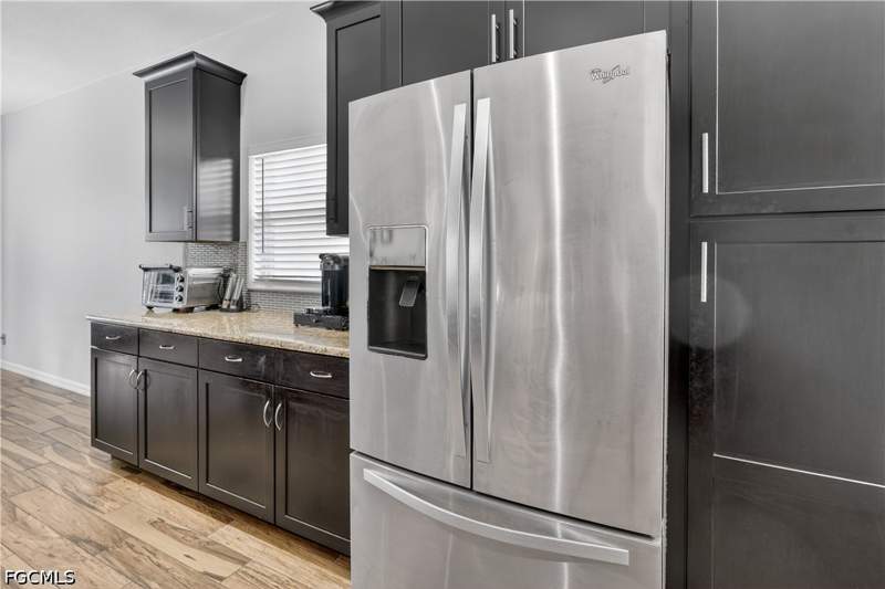 3 bedroom SingleFamilyResidence at 9689 Pineapple Preserve Ct, Gladiolus Preserve, Fort Myers — photo 5