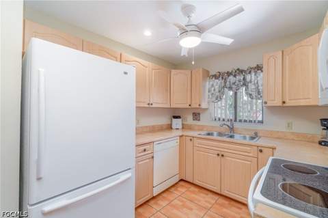 7151 Blanquilla Ct, Fort Myers FL - photo 11 of 27