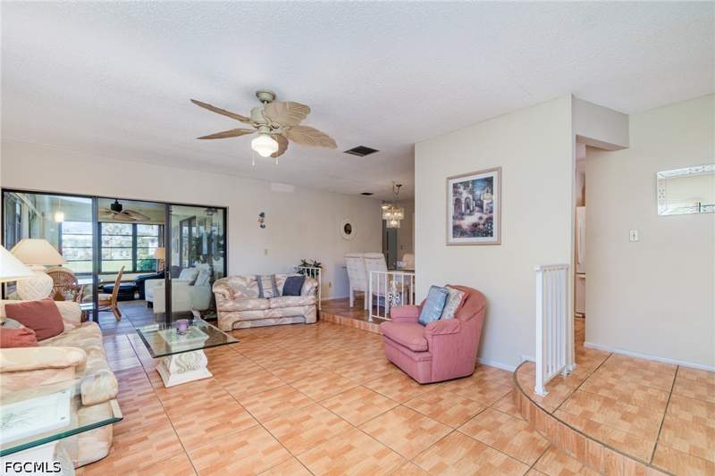 3 bedroom Detached at 7151 Blanquilla Ct, Flamingo Village Homes, Fort Myers — photo 5