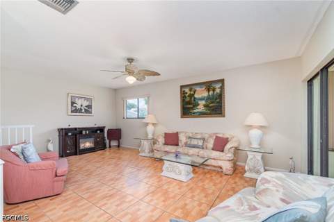 7151 Blanquilla Ct, Fort Myers FL - photo 7 of 27