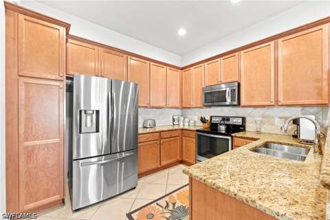 8664 Genova Ct, Naples FL - photo 15 of 50