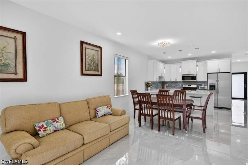 3 bedroom SingleFamilyResidence at 1146 Ecrue St E, Lehigh Acres, Lehigh Acres — photo 2