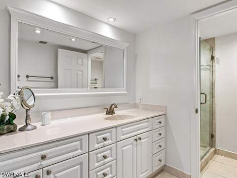 880 Huron Ct 307, Marco Island FL - photo 11 of 46