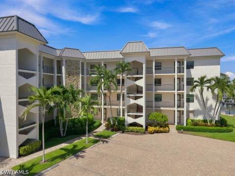880 Huron Ct 307, Marco Island FL - photo 24 of 46