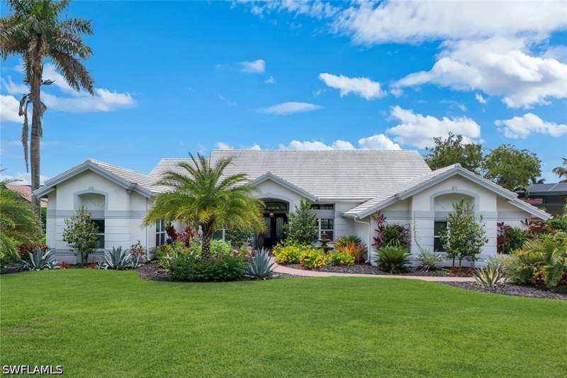 4 bedroom SingleFamilyResidence at 20121 Wildcat Run Dr, Wildcat Run, Estero — photo 3