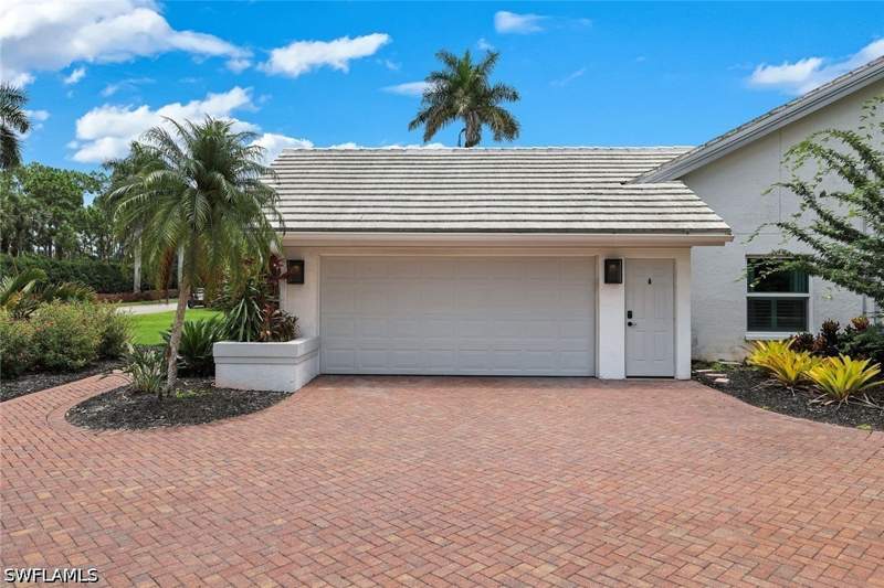 4 bedroom SingleFamilyResidence at 20121 Wildcat Run Dr, Wildcat Run, Estero — photo 5