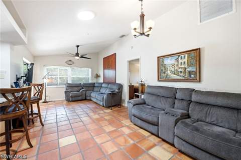 221 Channing Ct, Naples FL - photo 7 of 20