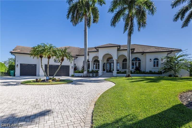 5 bedroom SingleFamilyResidence at 1650 Caxambas Ct, Estates, Marco Island — photo 2