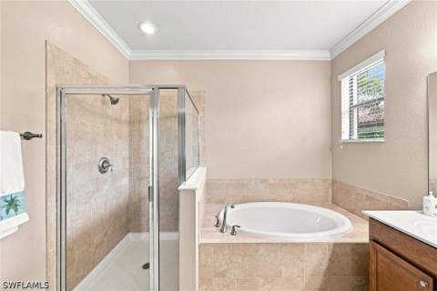 3817 Ruby Way, Naples FL - photo 18 of 44