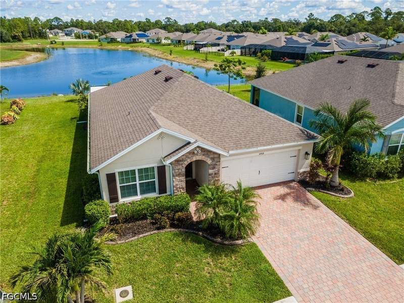3 bedroom SingleFamilyResidence at 8908 Cascade Price Cir, Brightwater, North Fort Myers — photo 2