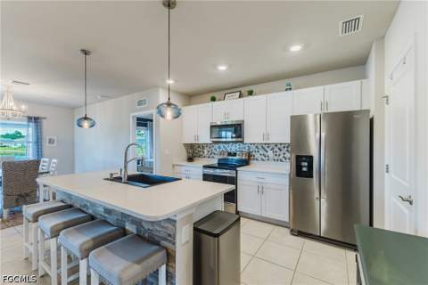8908 Cascade Price Cir, North Fort Myers FL - photo 8 of 50