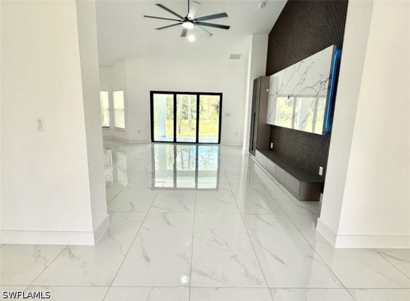 4 bedroom SingleFamilyResidence at 1011 Edison Ave, Lehigh Acres, Lehigh Acres — photo 3