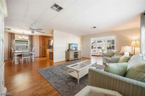 447 Snead Dr, North Fort Myers FL - photo 10 of 39