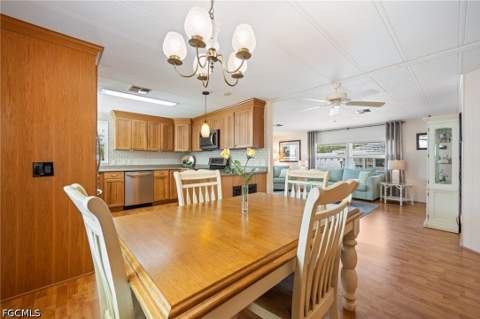 447 Snead Dr, North Fort Myers FL - photo 12 of 39
