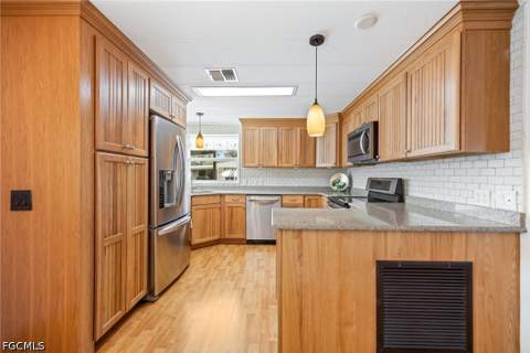 447 Snead Dr, North Fort Myers FL - photo 13 of 39