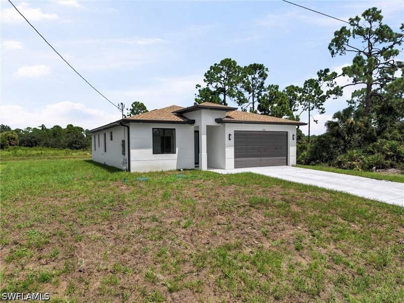 3 bedroom SingleFamilyResidence at 1035 Bandera St, Lehigh Acres, Lehigh Acres — photo 3