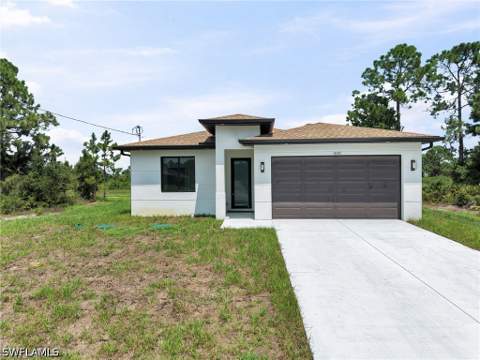1035 Bandera St, Lehigh Acres FL - photo 7 of 35