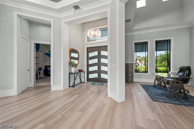 5 bedroom SingleFamilyResidence at 15367 Old Pine Ct, Hidden Pines, Fort Myers — photo 3