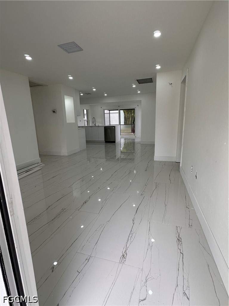 3 bedroom SingleFamilyResidence at 4562 Tennyson Dr, North Fort Myers, North Fort Myers — photo 2
