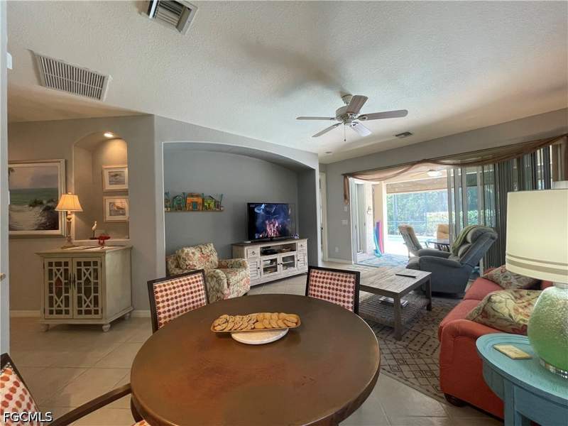 2 bedroom SingleFamilyResidence at 10630 Camarelle Cir, Camarelle, Fort Myers — photo 2