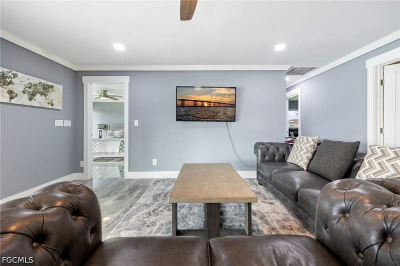 4 bedroom SingleFamilyResidence at 13413 Mini Way, River Forest Island, Fort Myers — photo 4