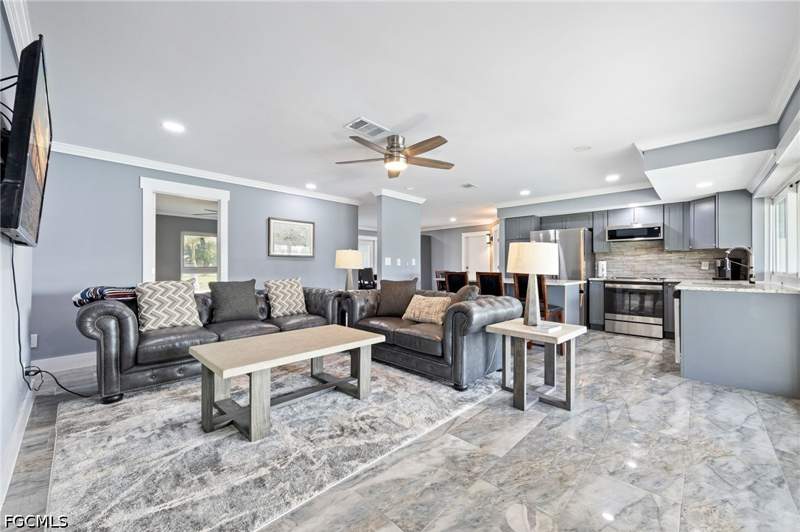4 bedroom SingleFamilyResidence at 13413 Mini Way, River Forest Island, Fort Myers — photo 5