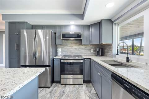 13413 Mini Way, Fort Myers FL - photo 9 of 50