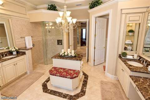 7491 Treeline Dr, Naples FL - photo 18 of 39