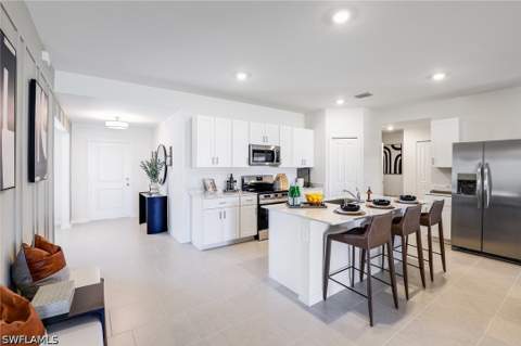 17089 Pompeii Way, North Fort Myers FL - photo 8 of 25