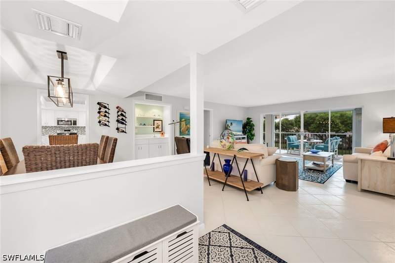 2 bedroom Condominium at 1020 Swallow Ave 102, Florentine Villas, Marco Island — photo 4