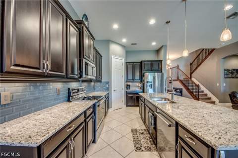 13110 Silver Thorn Loop, North Fort Myers FL - photo 6 of 50